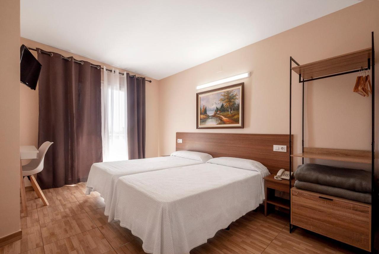 Hotel Silvia Empuriabrava Exterior photo