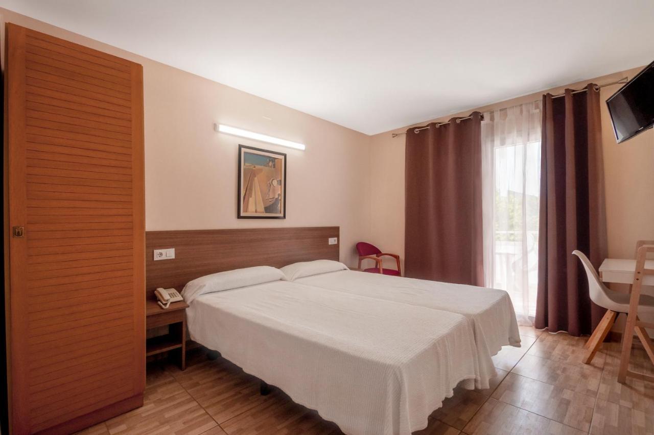 Hotel Silvia Empuriabrava Exterior photo