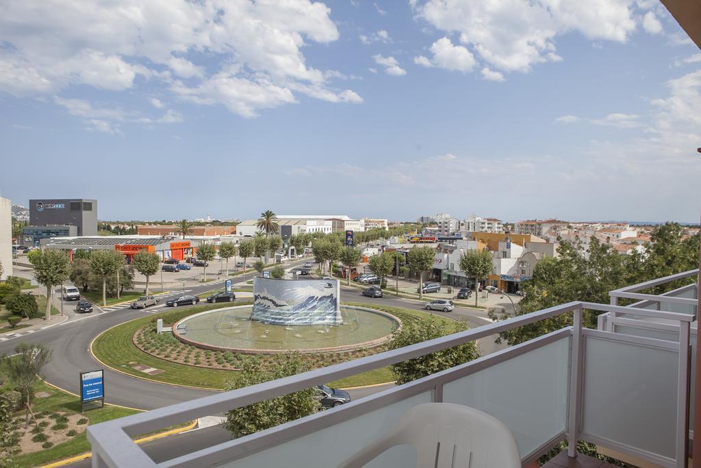 Hotel Silvia Empuriabrava Exterior photo